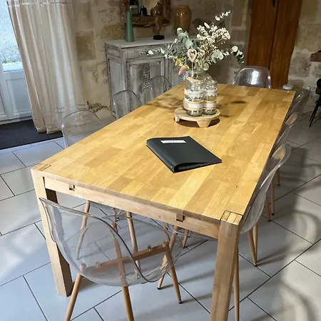 Le Chant Des Roseaux Bed & Breakfast *