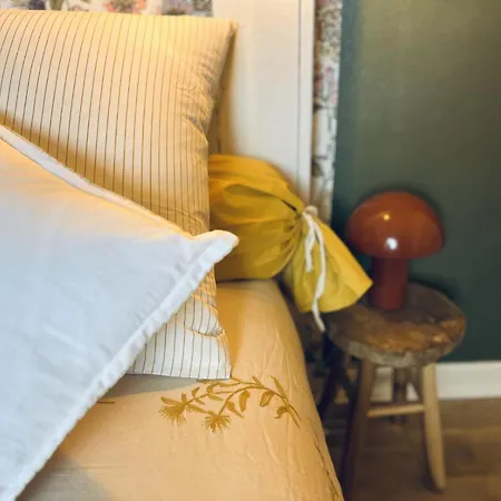 Le Chant Des Roseaux Bed & Breakfast 3*