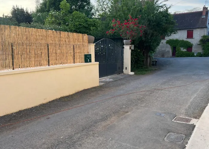 Le Chant Des Roseaux 3*