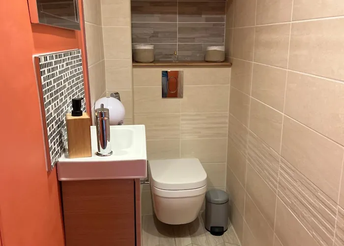 Le Chant Des Roseaux 3*