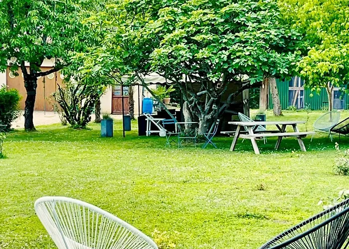 Le Chant Des Roseaux 3*