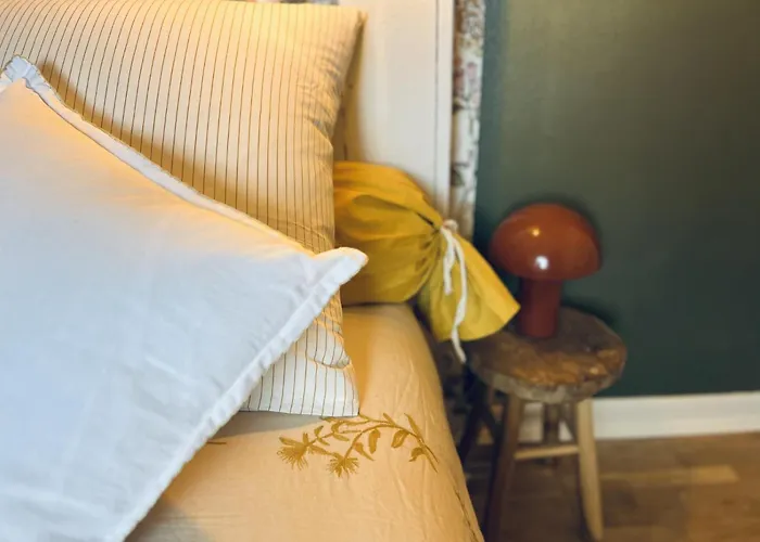 Le Chant Des Roseaux Alojamento de Acomodação e Pequeno-almoço 3*